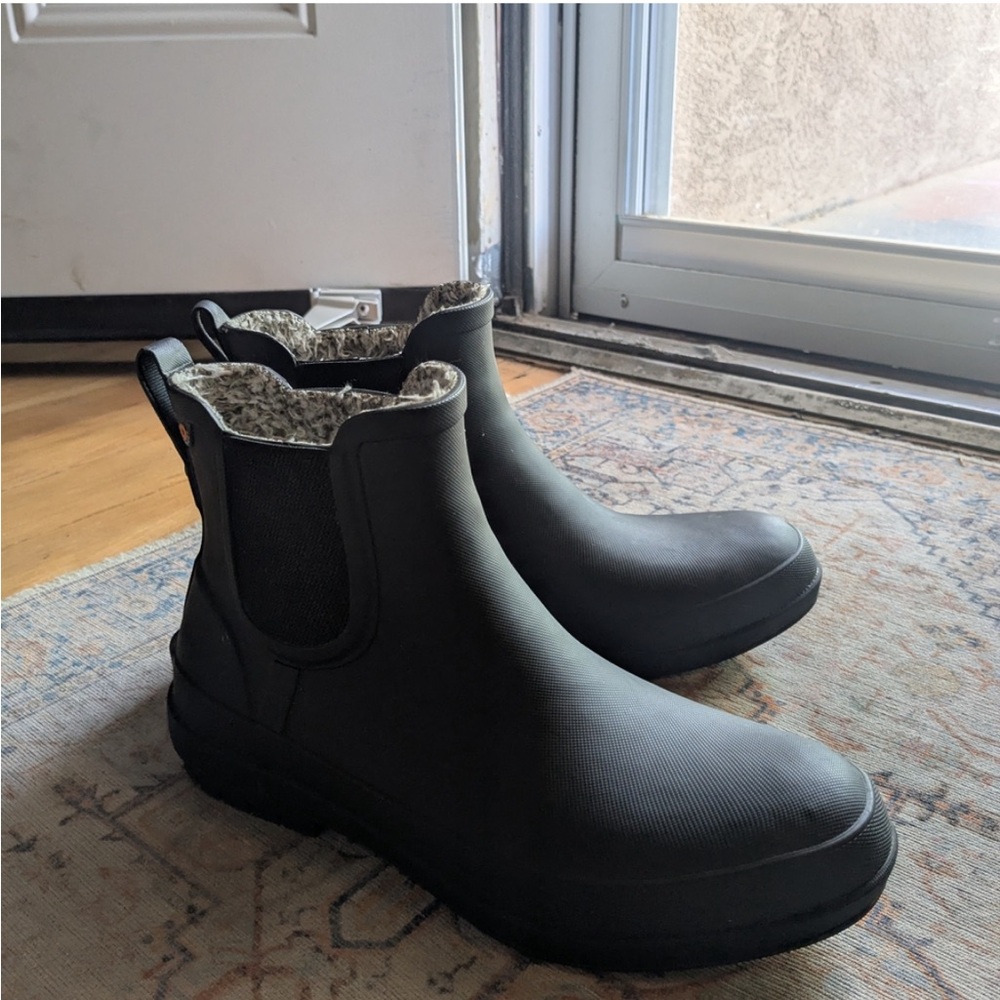 Bogs Amanda II Chelsea rain boot size 8